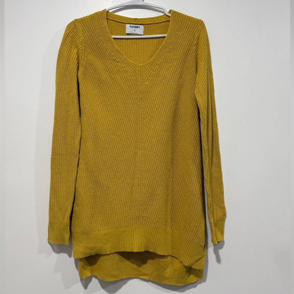 Old Navy mustard yellow sweater‎ - Picture 2 of 5